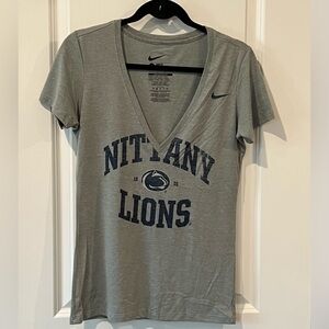 NWT Women’s Nike Slim Fit Penn State Nittany Lions T-Shirt Size M